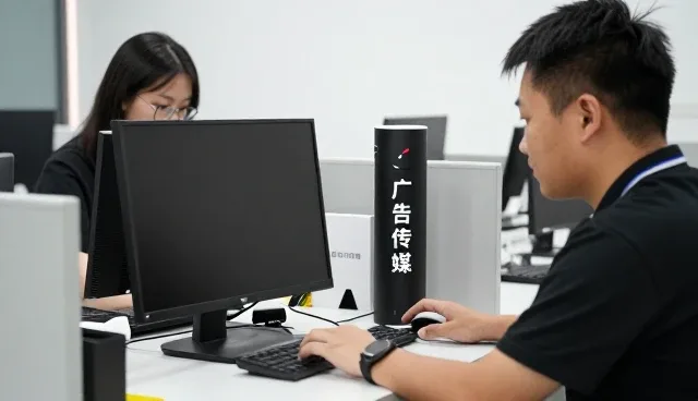 门店展厅中使用媒介投放的优势分析